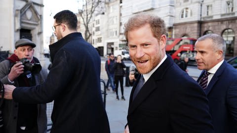 Prinz Harry erscheint zu einem Gerichtstermin in London