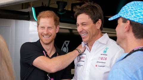 Prinz Harry bei der Formel 1 in Texas mit Toto Wolff.
