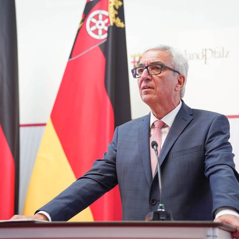 Roger Lewentz verkündet seinen Rücktritt als Innenminister von Rheinland-Pfalz
