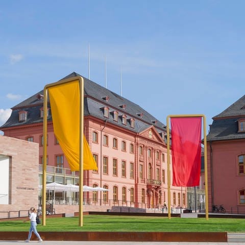 Landtag Rheinland-Pfalz nach der Renovierung; das historische Mainzer Deutschhaus wurde seit 2016 renoviert